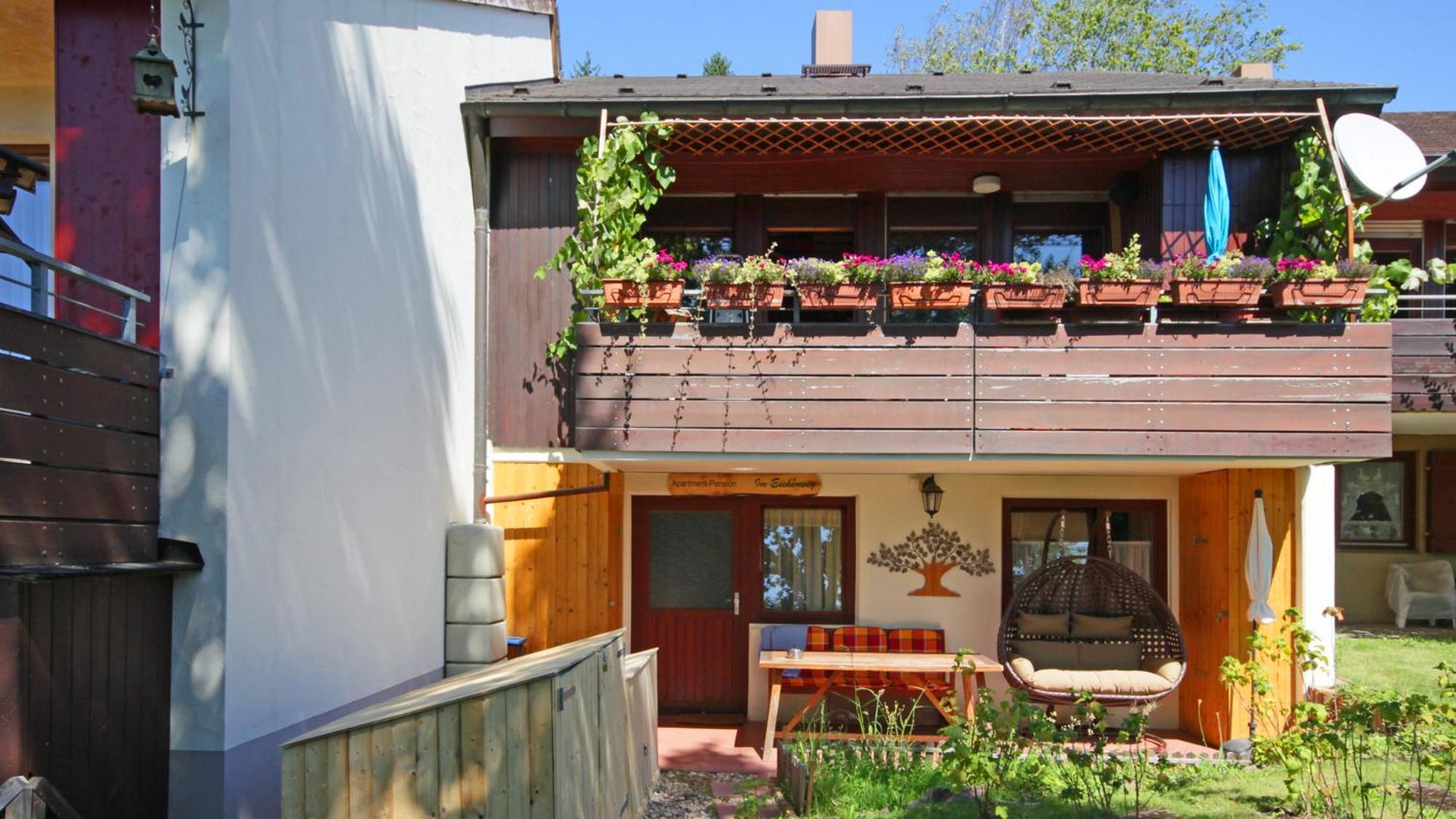 Apartment-Pension Im Eichenweg Waldachtal Exteriör bild