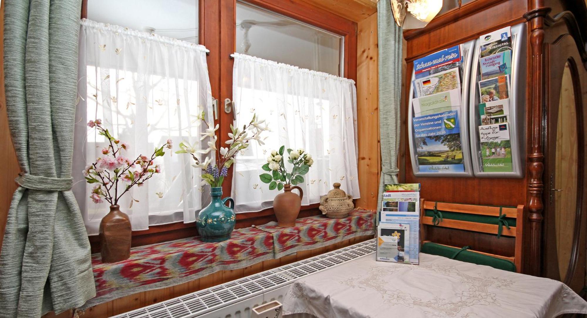 Apartment-Pension Im Eichenweg Waldachtal Exteriör bild